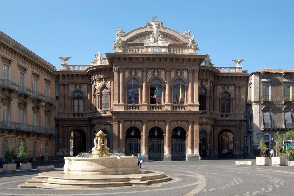 Appartamenti al Teatro Massimo Aeroporto di Catania Fontana Rossa Esterno foto